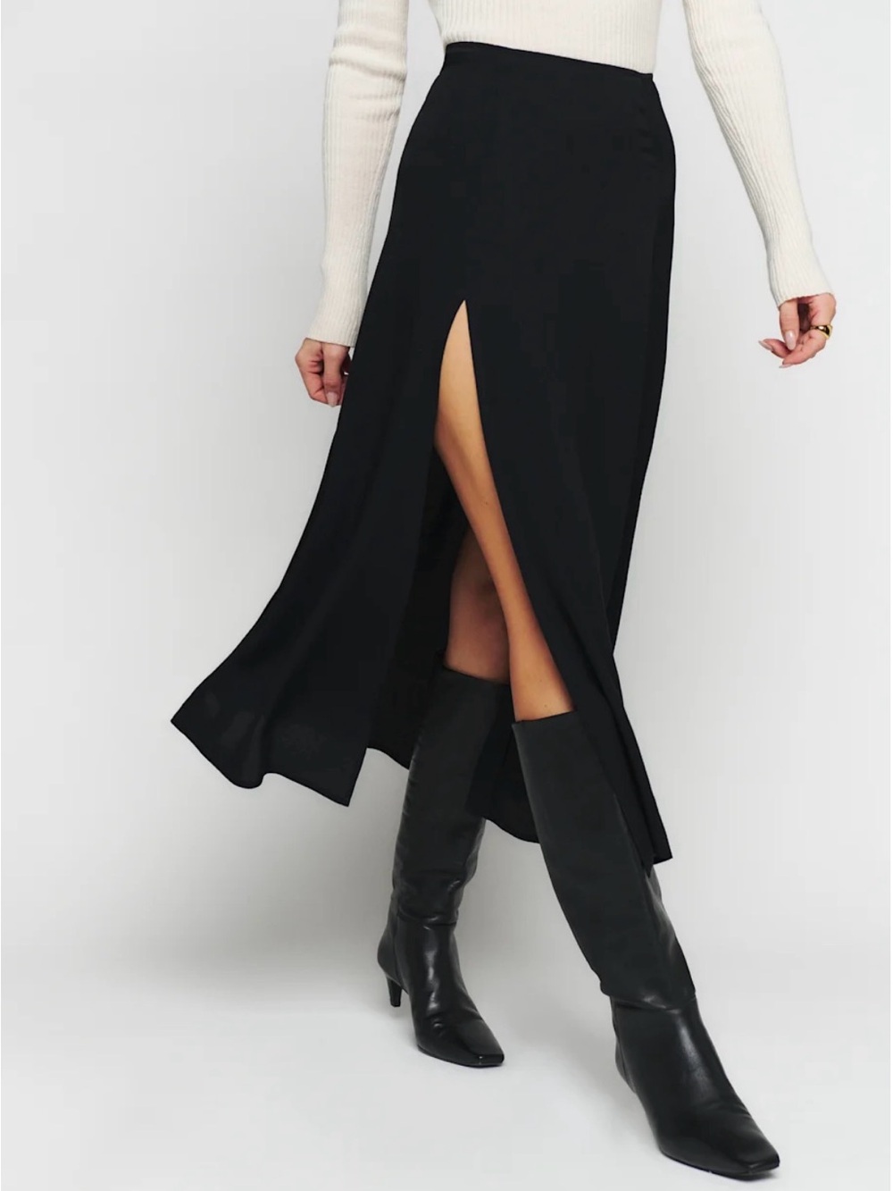 Reformation Zoe Skirt - size 4 high slit black skirt